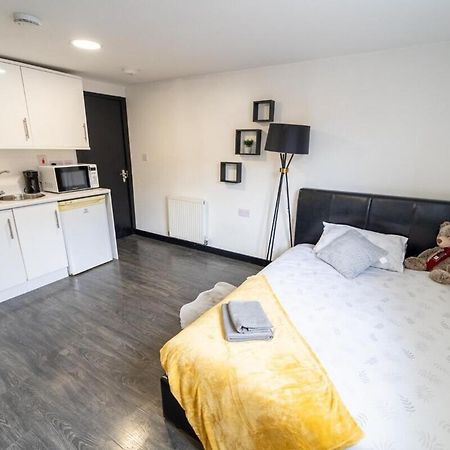 Stay Sa Cosy Equipped Studios Available 10 Mins From The City! Free Wifi &50" Smart Tv'S! Birmingham Exterior foto